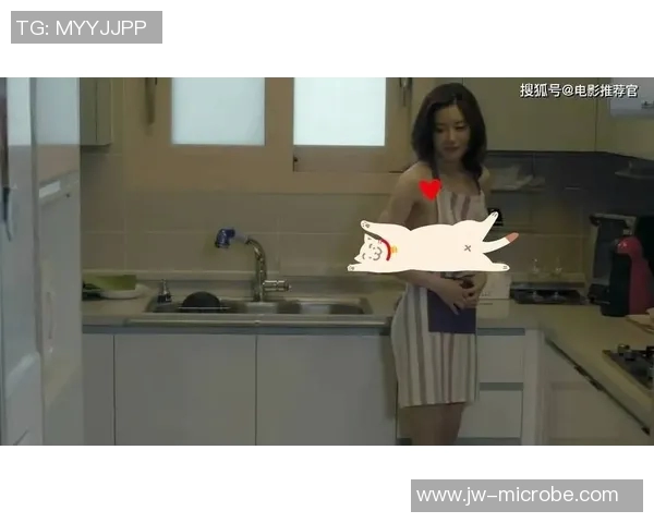 足球明星与年轻女孩之间的情感纠葛与成长故事探讨